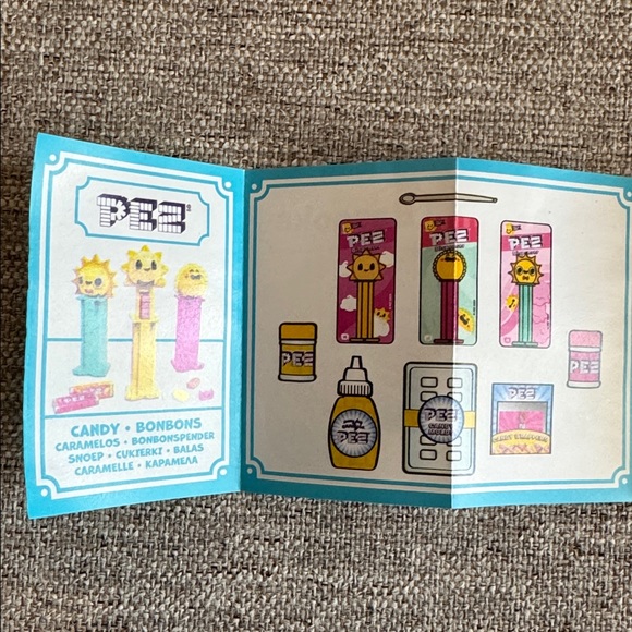 Mini Verse Make it Mini Treats
Colorful Pez Dispensers and Accessories Set - Picture 4 of 7